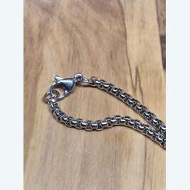 Halskette mit Karabinerverschluss