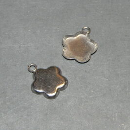 Anhänger Blume Edelstahl silbern