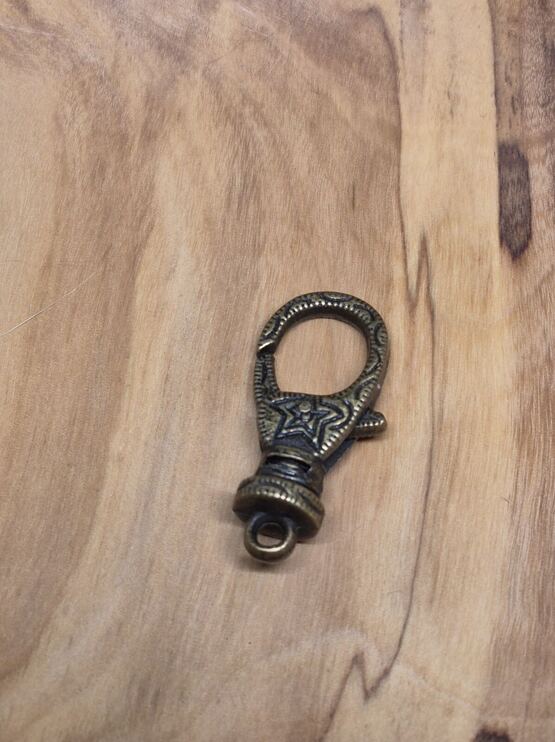 Karabinerverschluss mit Pentagramm-Muster 30x15mm